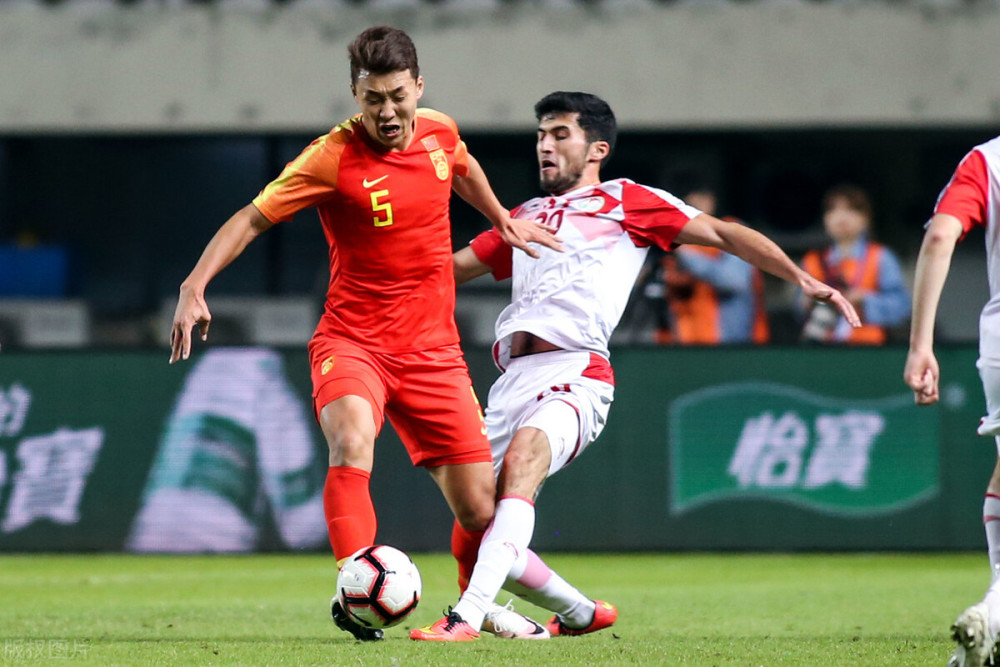 冲浪赛场再起风云：河套风暴队读秒绝平徽州烈马队，新援首秀制胜边后卫成为亮点的简单介绍